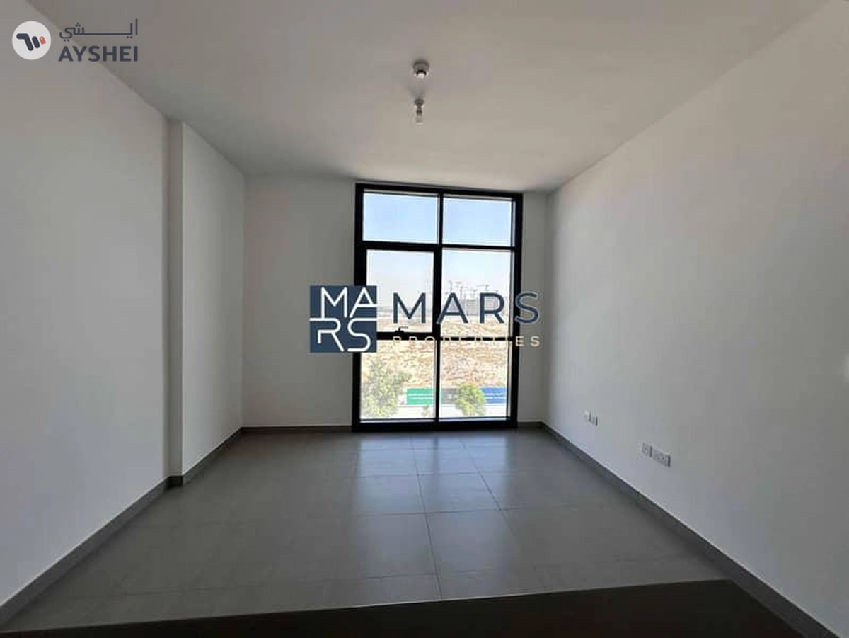 BRAND NEW ONE BEDROOM WITH BALCONY-5-5