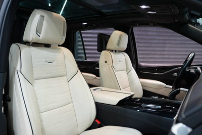 Cadillac Escalade Sport-10