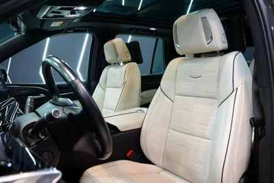 Cadillac Escalade Sport-8
