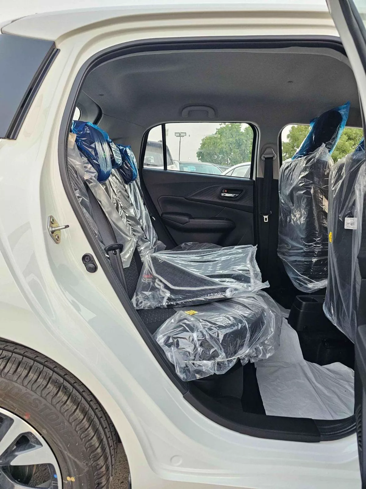 Suzuki Swift GLX 1.2L PETROL A/T || RADAR / PUSH START / REAR PARKING SENSOR / REAR CAMERA (CODE # SWGLXFO)-11-0
