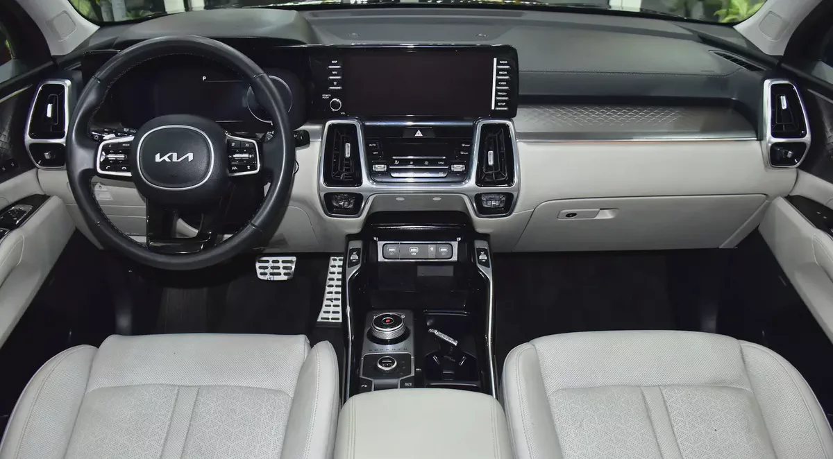 AED 1,913 EMi at 0% DP | KIA Sorento V6 4WD Full Option ( 2023 Model ) in Blue Color GCC Specs-10-10
