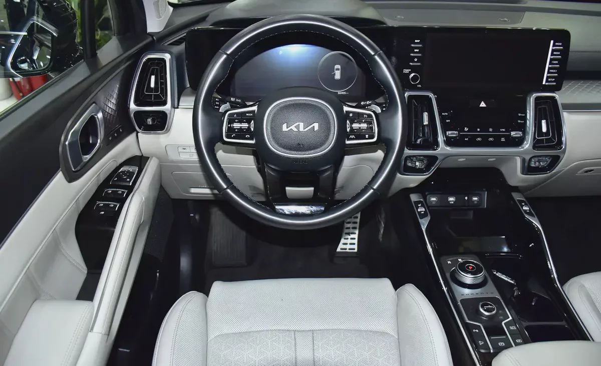 AED 1,913 EMi at 0% DP | KIA Sorento V6 4WD Full Option ( 2023 Model ) in Blue Color GCC Specs-11-11