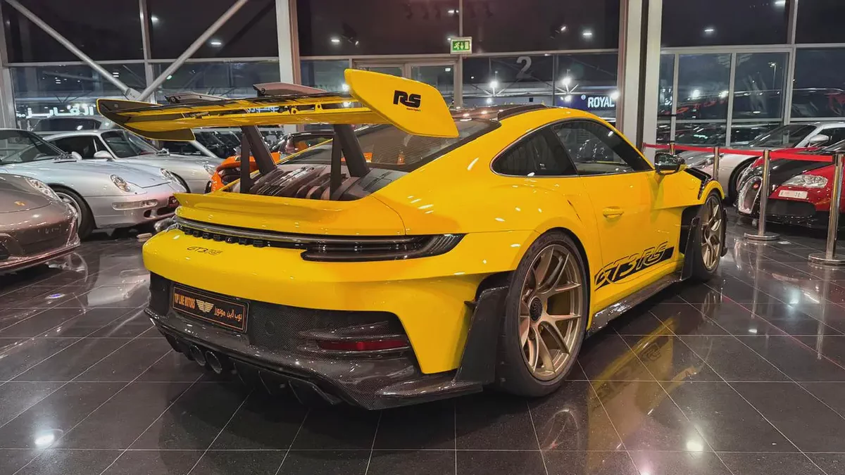 PORSCHE CARRERA /911 GT3 RS, GCC, AL NABODAH WARRANTY, FULL SERVICE HISTORY, FULL CARBON PACKAGE-10-10