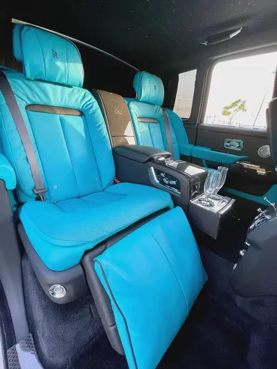 2023 Rolls-Royce Cullinan Black Badge with Picnic Chairs | GCC Specs | Low Mileage-18