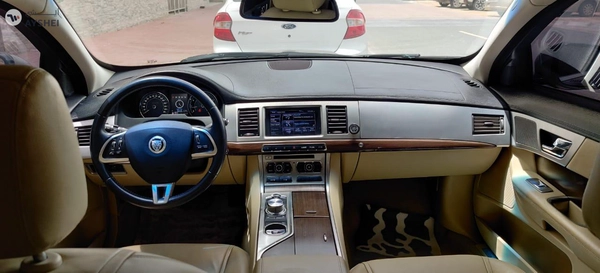jaguar xf 2012 3.0 