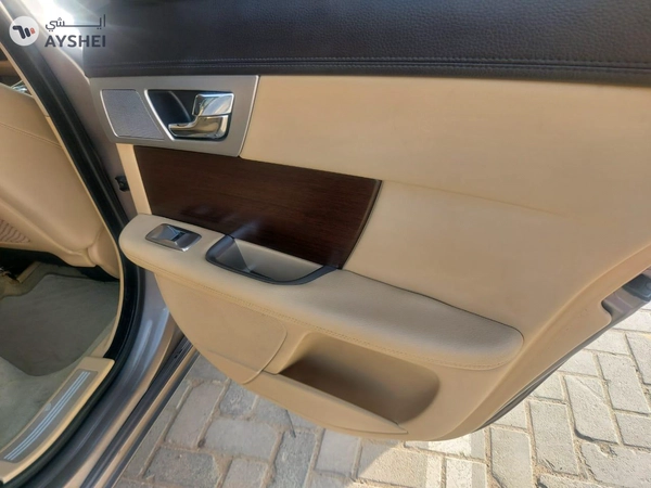 jaguar xf 2012 3.0 