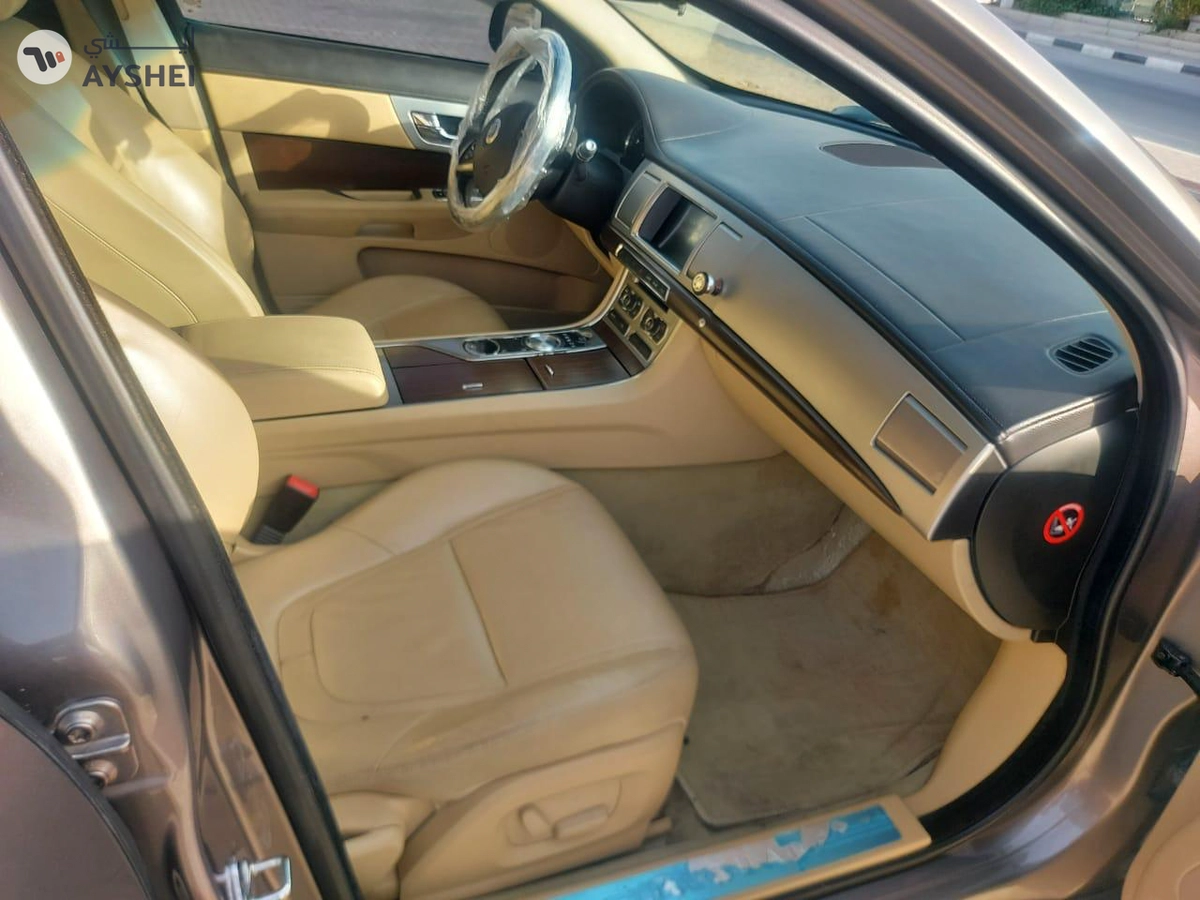 jaguar xf 2012 3.0 -5-5
