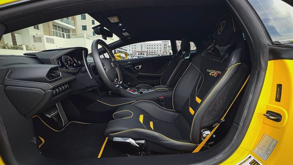 2023 | Lamborghini Huracan Evo Coupe | Low Mileage | Warranty | V10