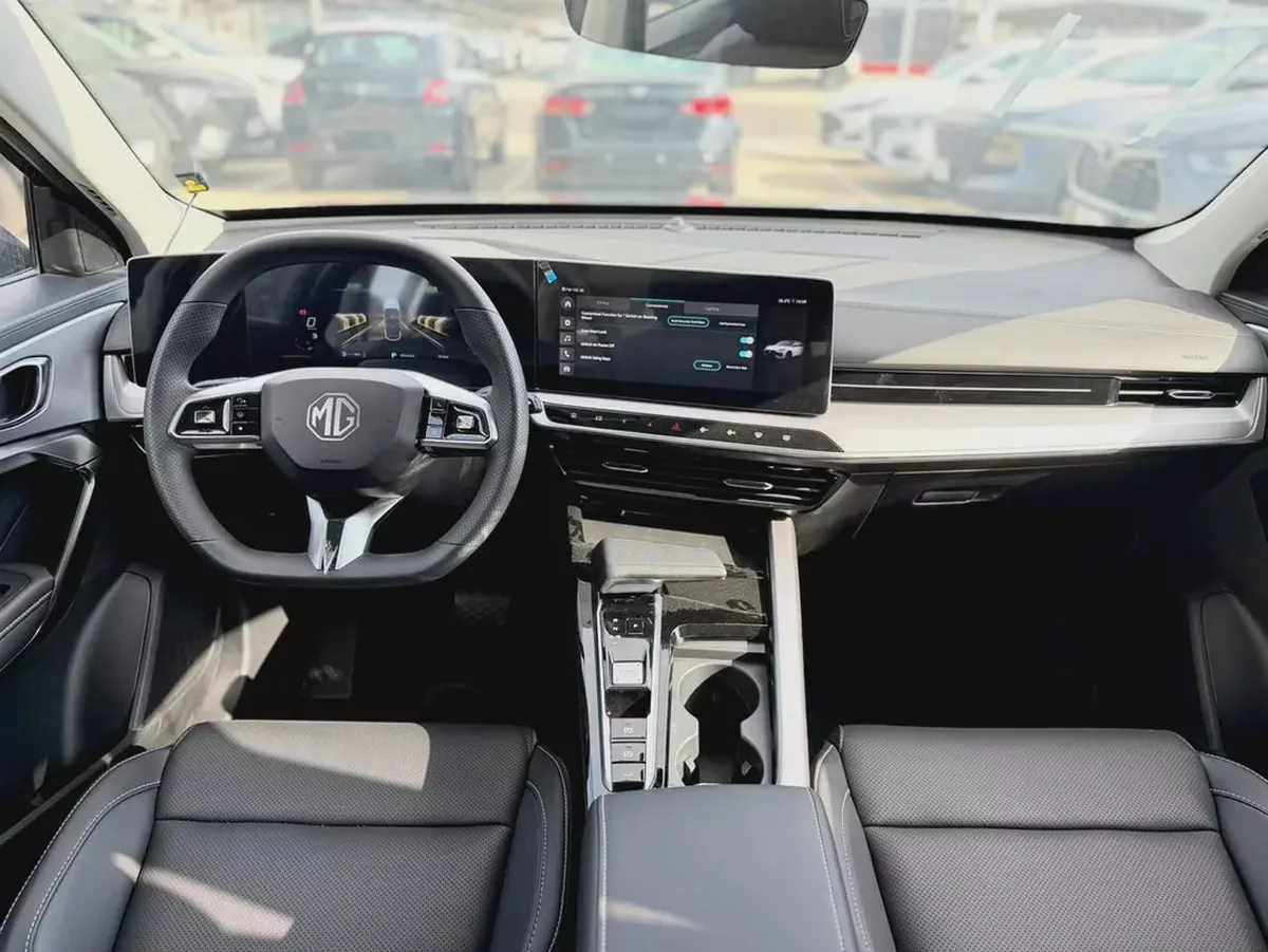 MG One Std Model 2024 Chinese Specs Brand New-7-7