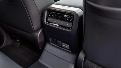 Toyota Prado ADVENTURE TOYOTA PRADO 250 WX+ LUXURY 2.4P AT MY2025 - SAND-16
