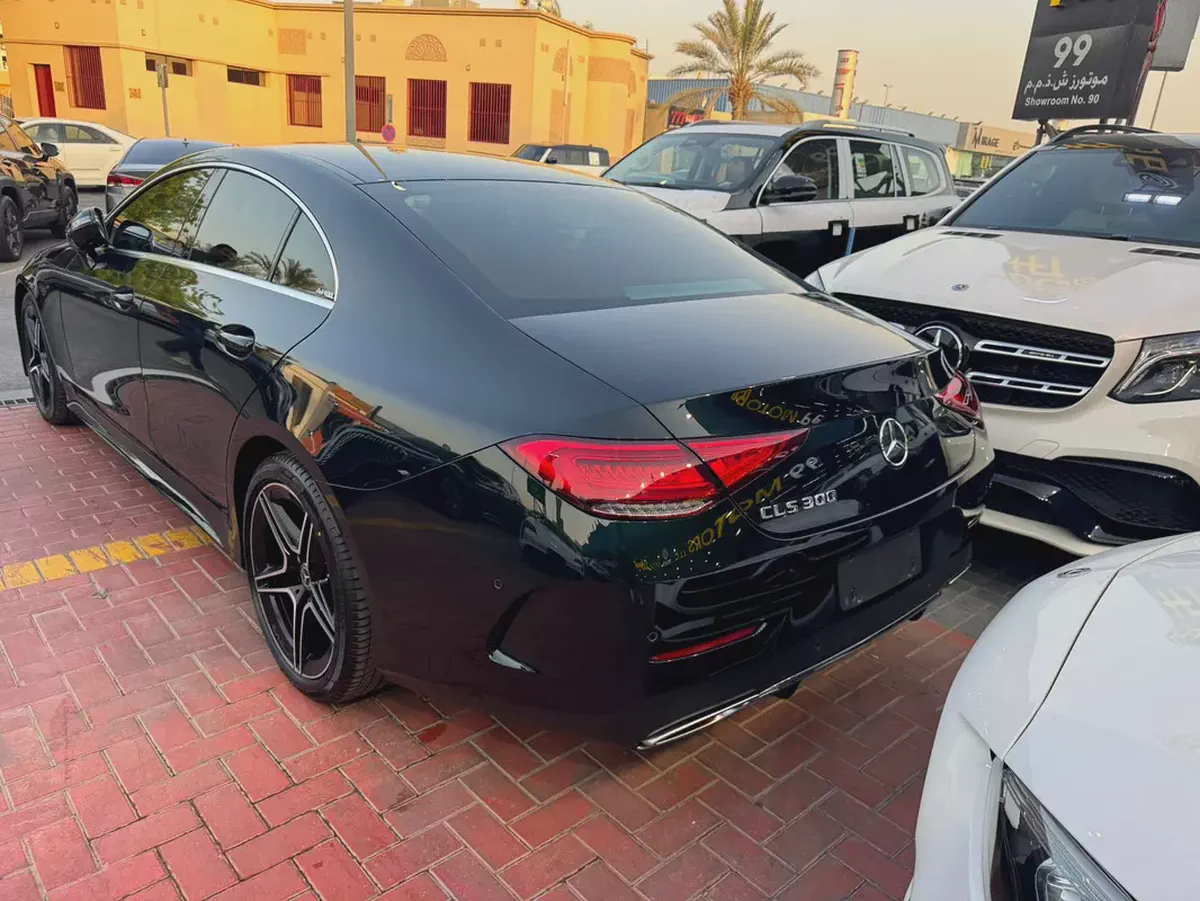 Mercedes-Benz CLS-Class-4-4