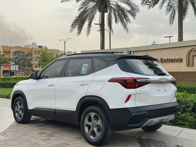 Kia Seltos EX 2023 - GCC Specs - Excellent Condition-5