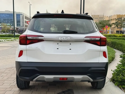 Kia Seltos EX 2023 - GCC Specs - Excellent Condition-6