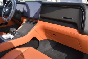 ROX 01 HYBRID SEVEN SEATS 2025 | GREEN LIKE