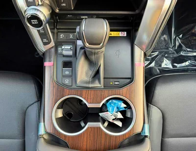 Toyota Land Cruiser VX 4.0L PETROL V6 || RADAR | BIG DVD | REAR ENTERTAINMENT SCREEN | COOL BOX | FULL OPTION (CODE#VX4M-17