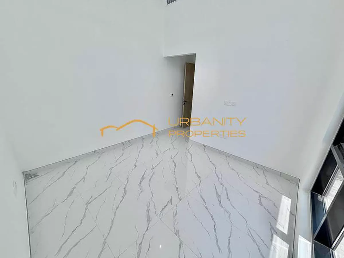 6BR Luxury Villa + Maid | Ready to Move In | Prime Jumeirah 1 Location-4-4