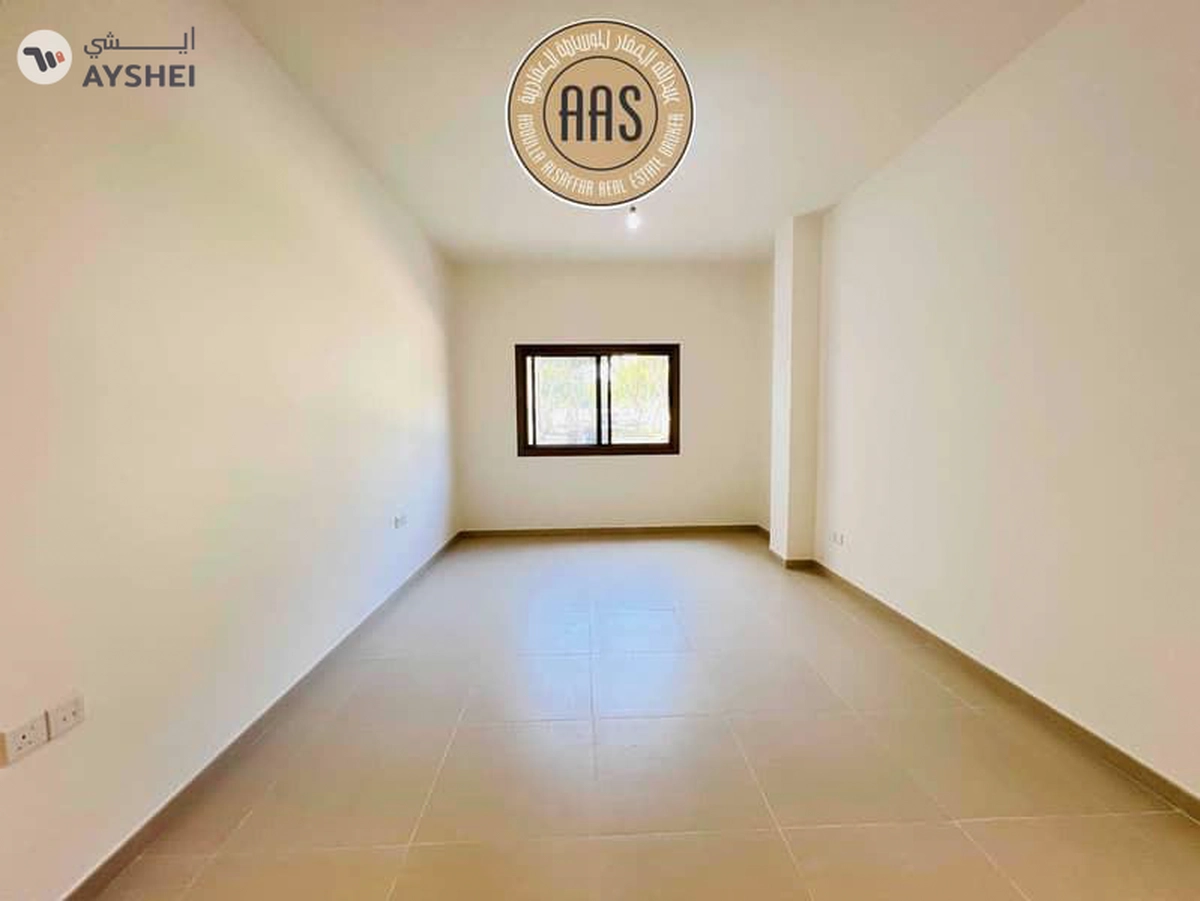 One Month Free ! Luxurious Brand new Building ! Closed To Metro ! With All Aminities ! Ready to Move-12-12
