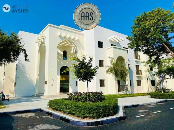 One Month Free ! Luxurious Brand new Building ! Closed To Metro ! With All Aminities ! Ready to Move