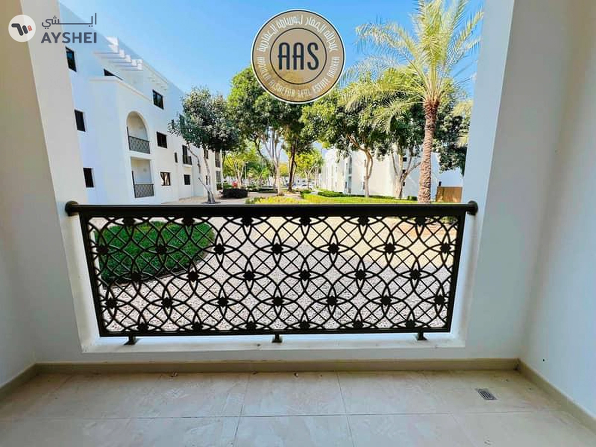 One Month Free ! Luxurious Brand new Building ! Closed To Metro ! With All Aminities ! Ready to Move-2-2