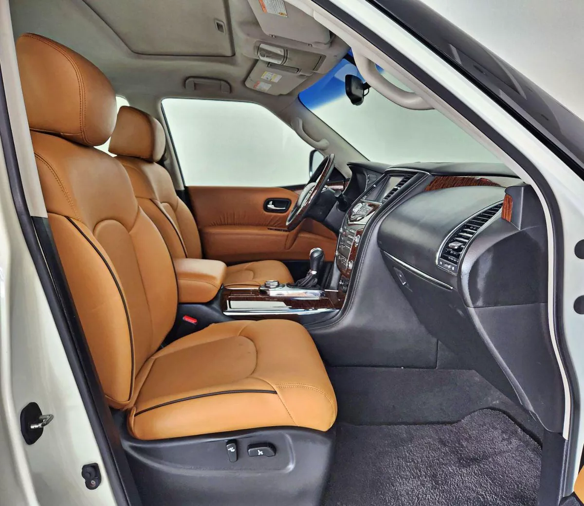 Nissan Patrol LE PLATINUM SE Platinum 5.6L V8 engine 7-speed automatic transmission-7-0