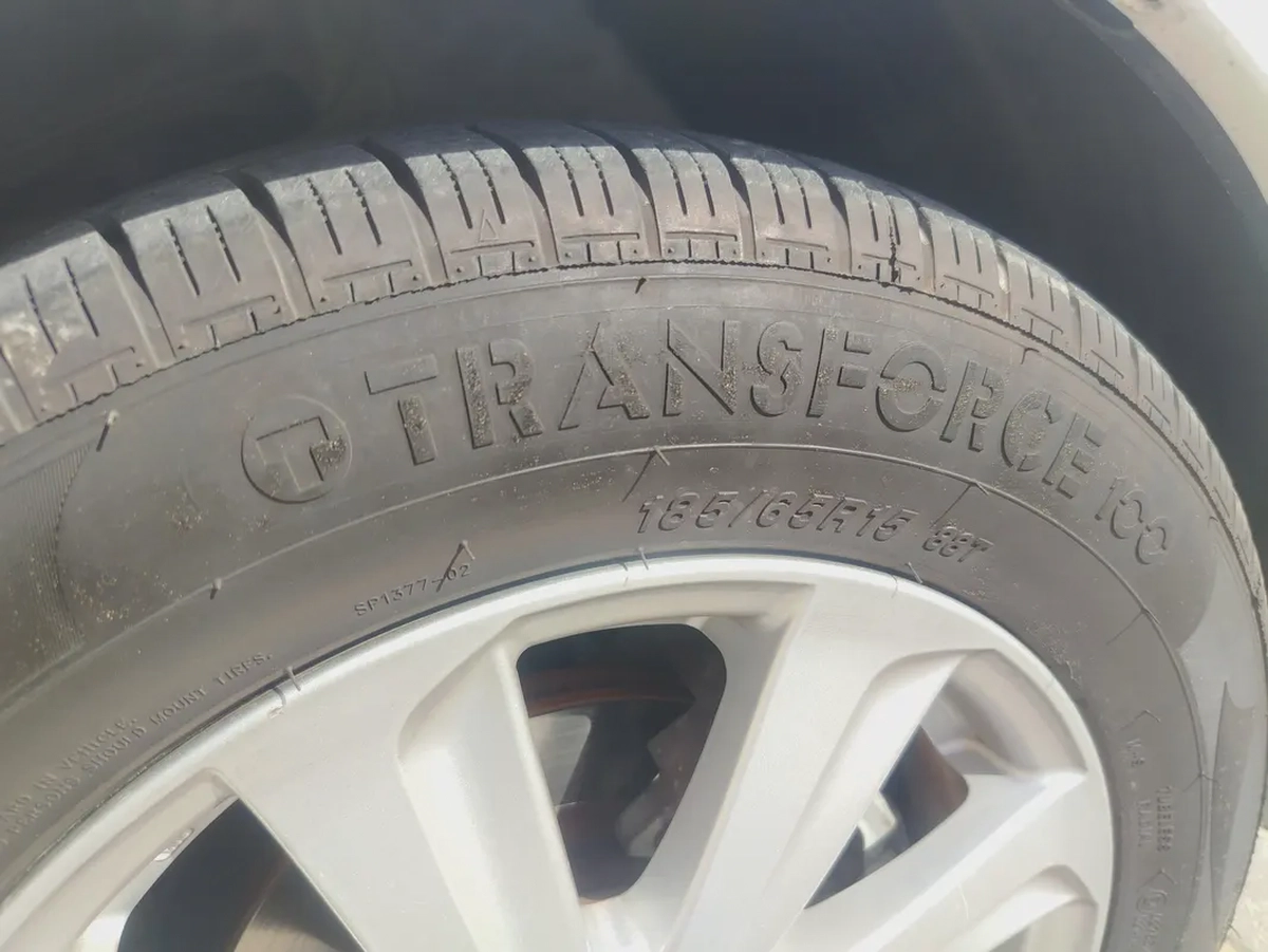 Toyota Yaris Sport 2014 - GCC Specs t-13-13