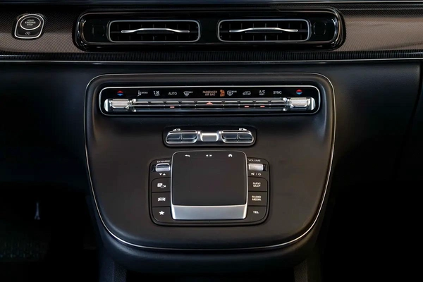 AED 3,833 Monthly l Vito-Tourer Luxury 2L l Zero Down Payment l GCC l 3 years Warranty