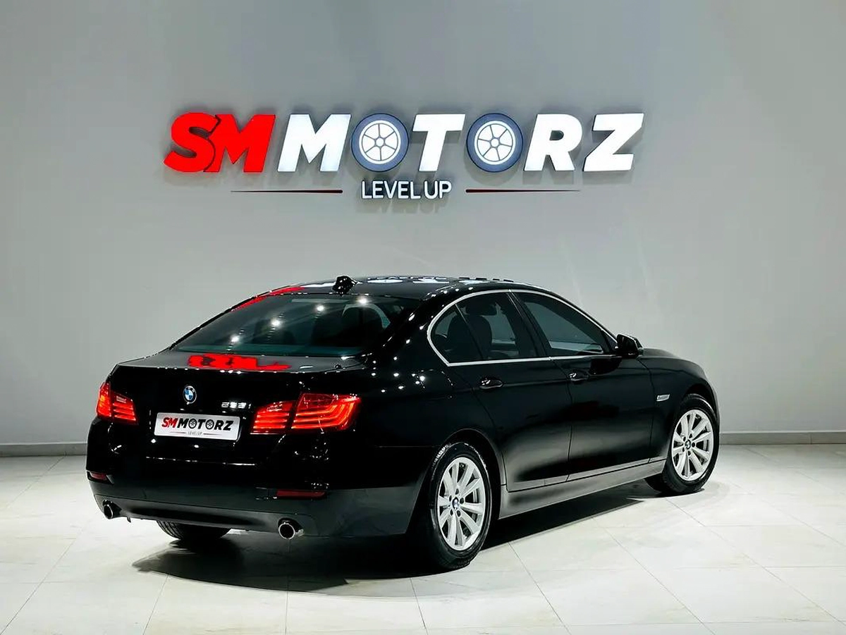 BMW 535i EXCLUSIVE GCC SOECS LOW KILOMETER WITH ONE YEAR WARRANTY-1-1