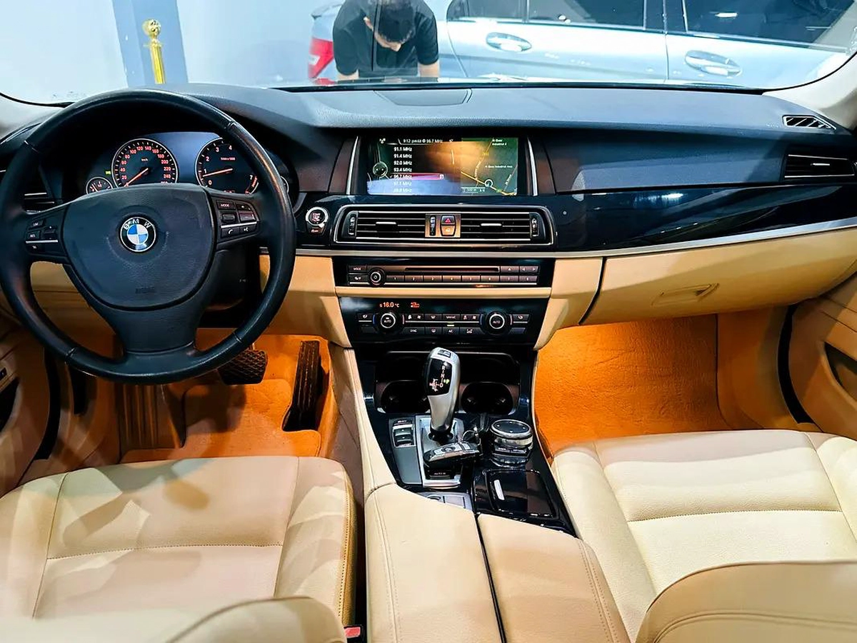 BMW 535i EXCLUSIVE GCC SOECS LOW KILOMETER WITH ONE YEAR WARRANTY-6-6