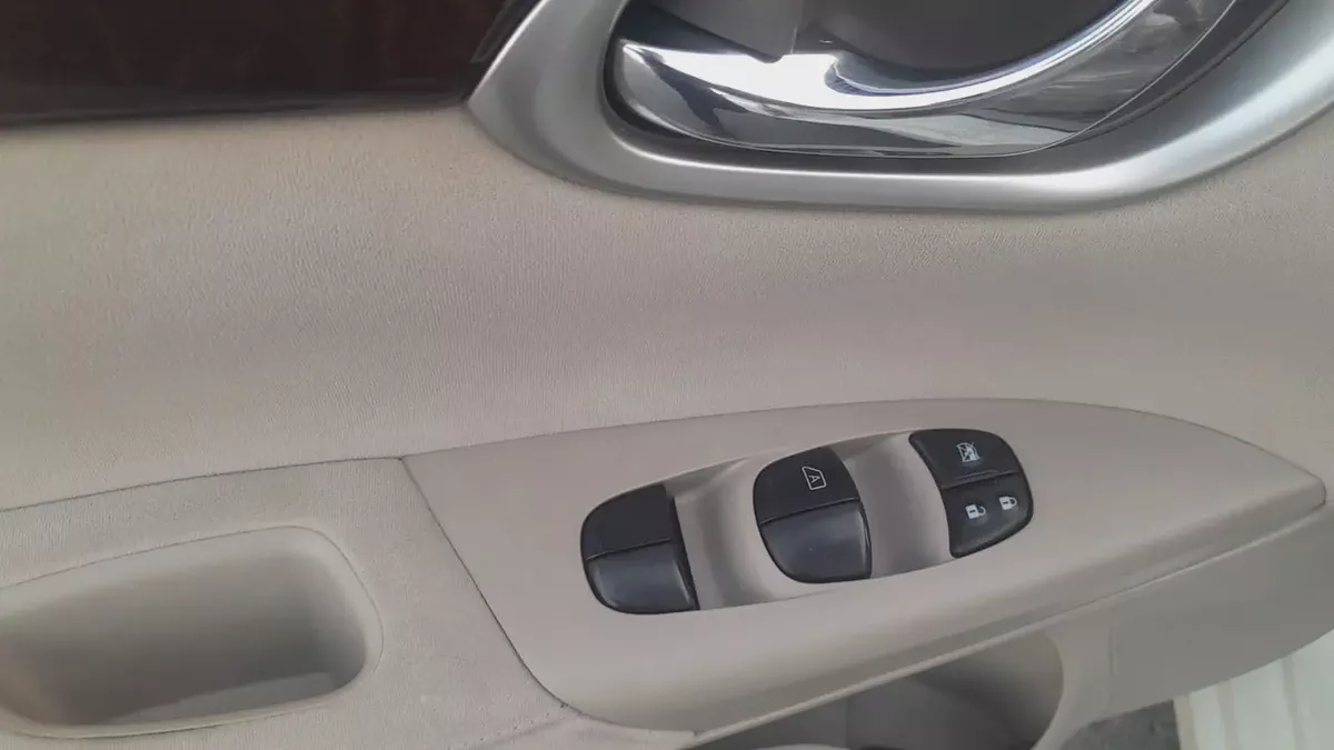 Nissan Sentra 2015 SV | GCC Specs | Well Maintained-16-16
