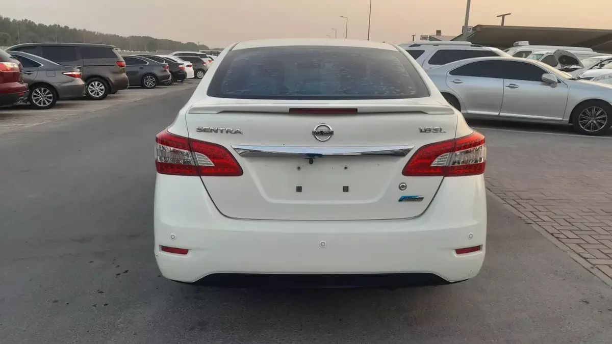 Nissan Sentra 2015 SV | GCC Specs | Well Maintained-7-7