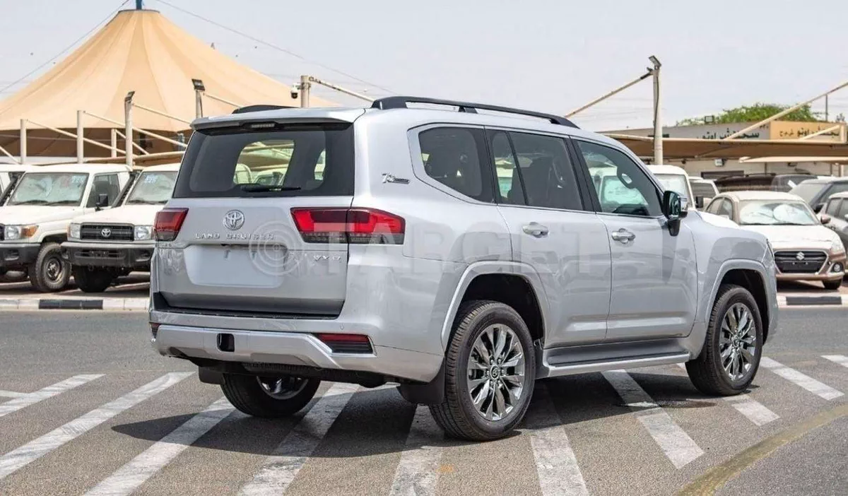 Toyota Land Cruiser VXR LAND CRUISER VXR 3.5L PETROL 2024-7-0