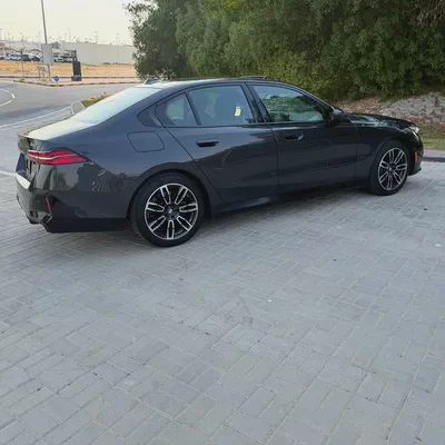 2024 BMW 530i Full Option | Clean Title | Original Paint | Luxury Sedan | Like New-18