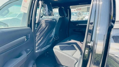 Toyota Hilux Adventure 4.0L-7