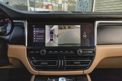 Porsche Macan 2021-9