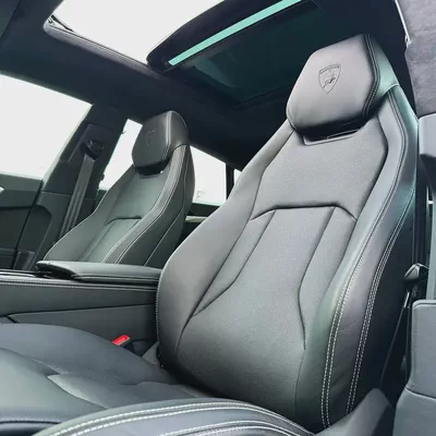 Lamborghini Urus S 2022 GCC Specs - Pristine Condition-6