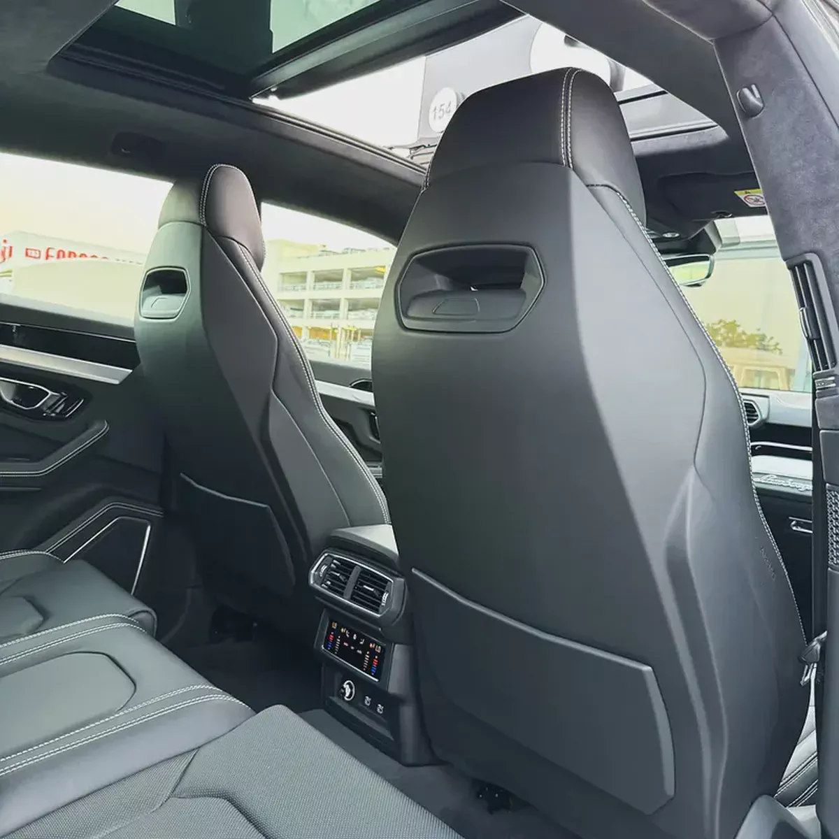 Lamborghini Urus S 2022 GCC Specs - Pristine Condition-9-9