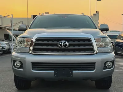 Toyota Sequoia SR5 2016 | GCC Specs | Well Maintained Family SUV-2