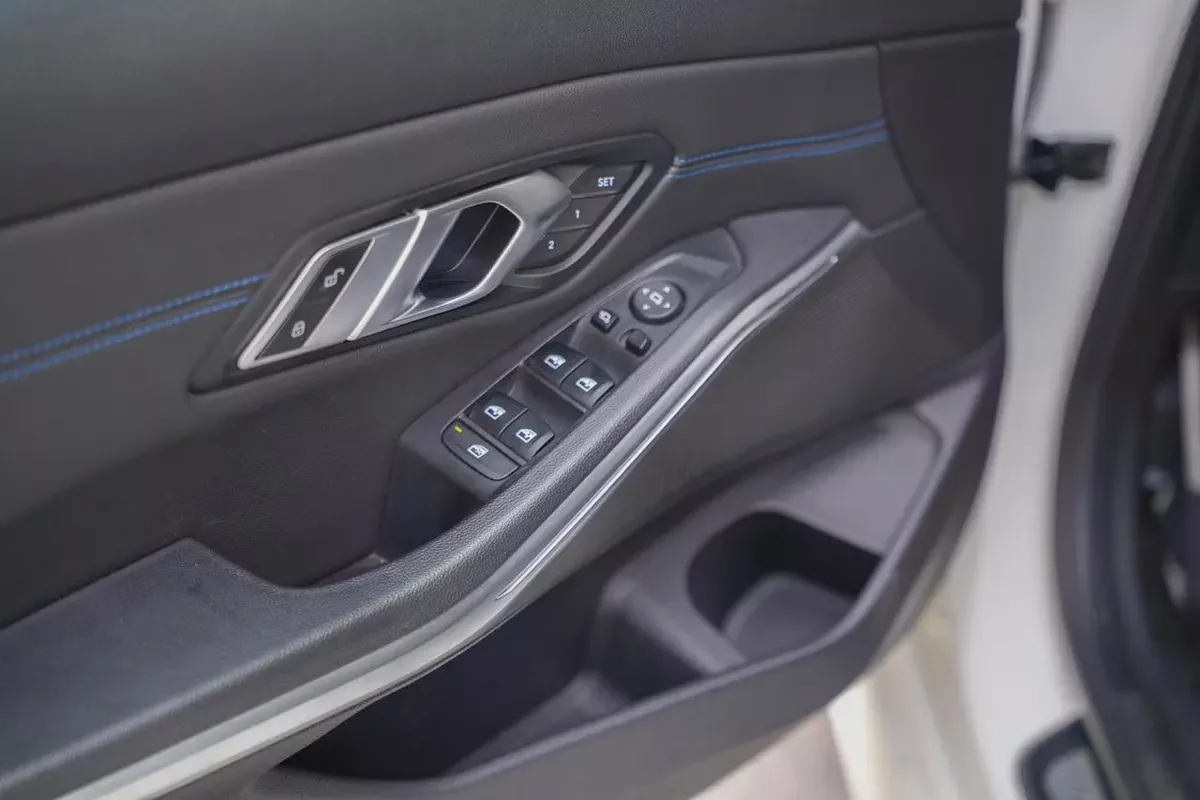 BMW 330i M Sport Sedan – 2021 | GCC | Alcantara Interior | AED 120,000-8-8