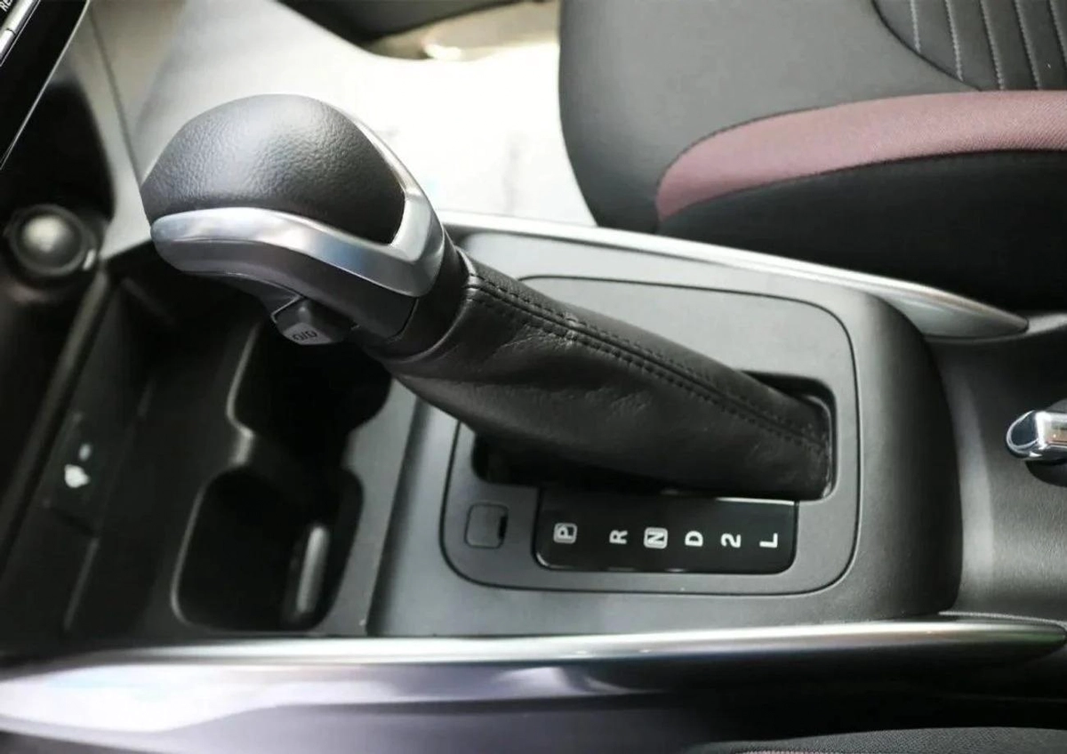 Suzuki Fronx GLX 1.5P AT MY2024 – BLUISH BLACK PEARL-3-3
