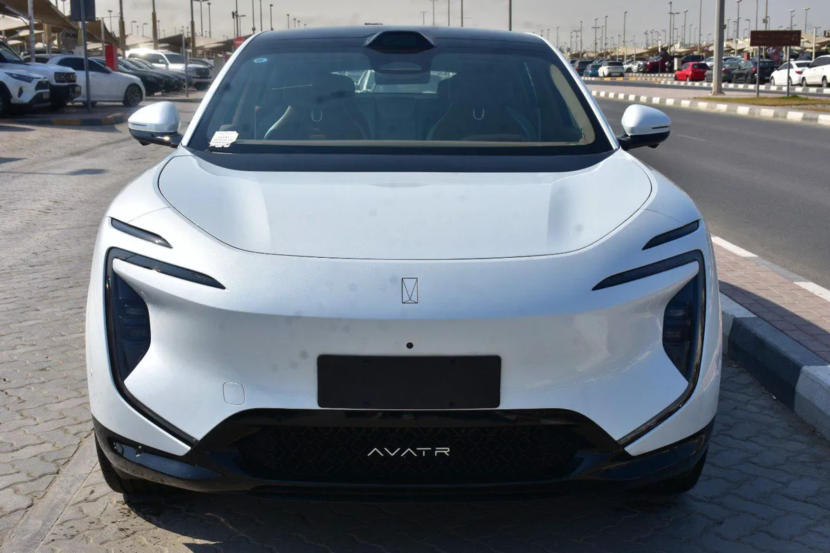 AVATR 07 2025 | WHITE-15-15