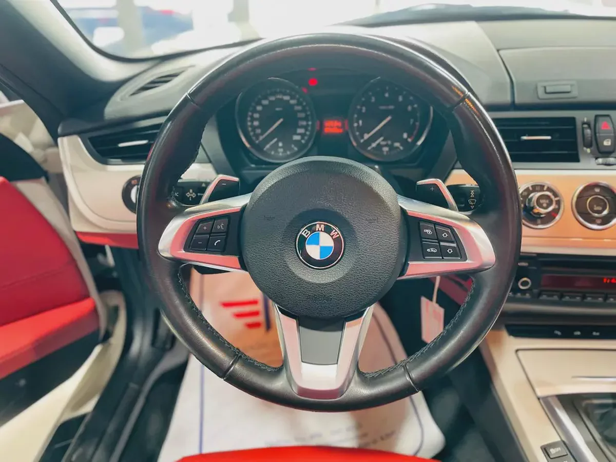 BMW Z4 sDrive20i 2012 GCC Specs-11-11
