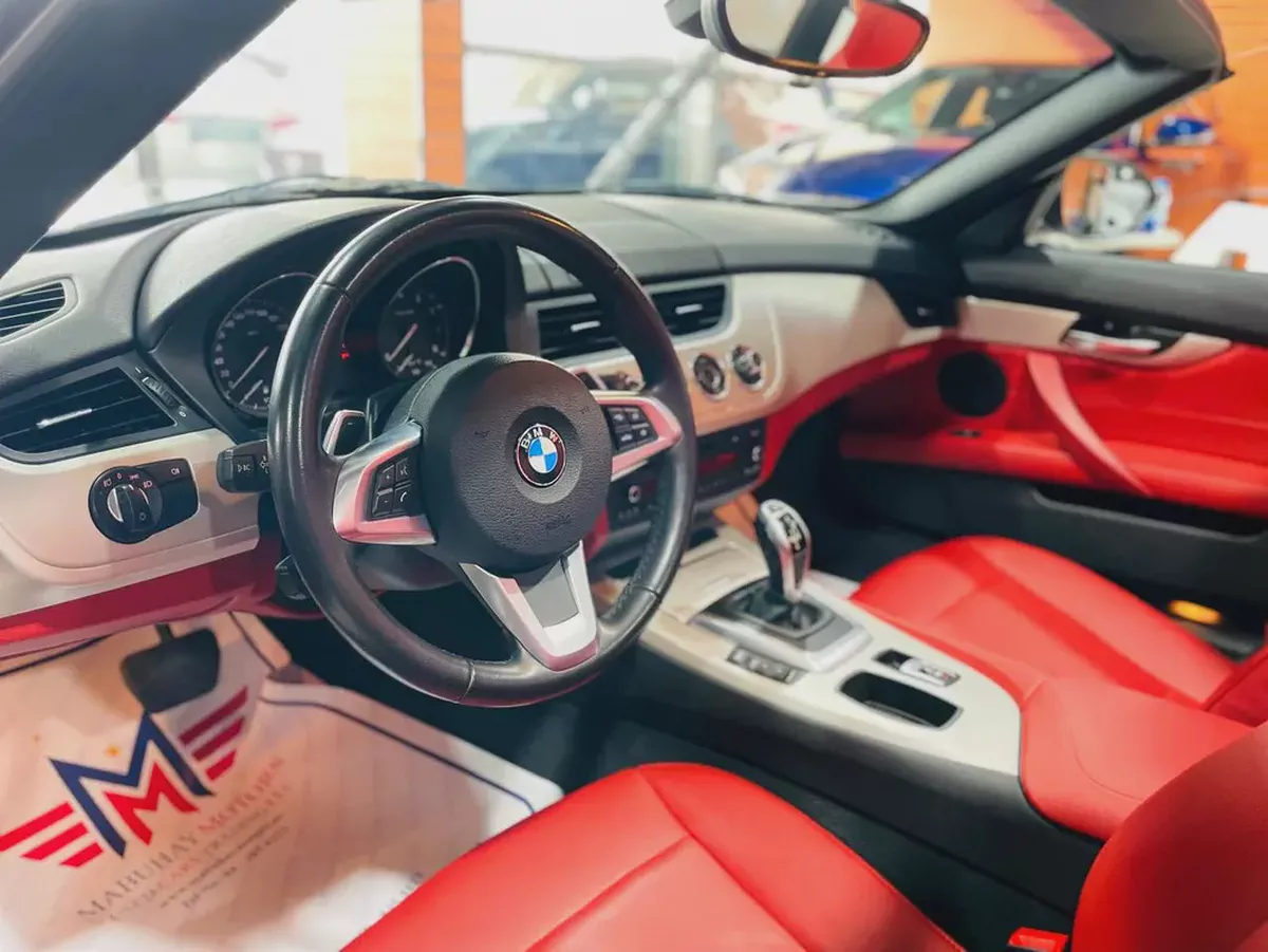 BMW Z4 sDrive20i 2012 GCC Specs-12-12