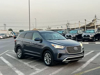 Hyundai Santa Fe STANDARD 2019 Hyundai Santa Fe - 3.3L V6 - Apple & Android Play - 7 Seater - 42000 Mileage - 41999 AED-0