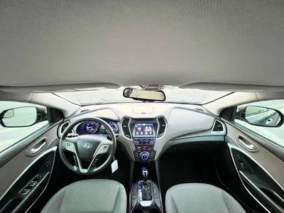 Hyundai Santa Fe STANDARD 2019 Hyundai Santa Fe - 3.3L V6 - Apple & Android Play - 7 Seater - 42000 Mileage - 41999 AED-15