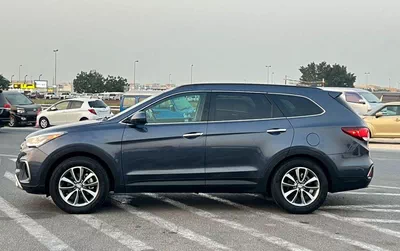 Hyundai Santa Fe STANDARD 2019 Hyundai Santa Fe - 3.3L V6 - Apple & Android Play - 7 Seater - 42000 Mileage - 41999 AED-3
