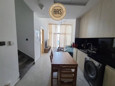 Luxury store room 3bhk 3bathrooms in 130k balcony wardrobes 1parking free-5