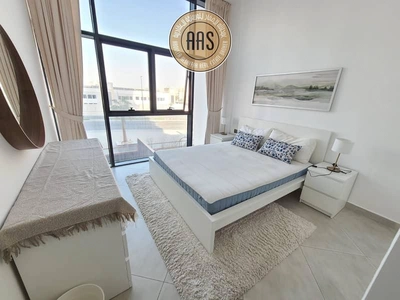 Luxury store room 3bhk 3bathrooms in 130k balcony wardrobes 1parking free-6