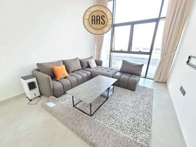 Luxury store room 3bhk 3bathrooms in 130k balcony wardrobes 1parking free-8