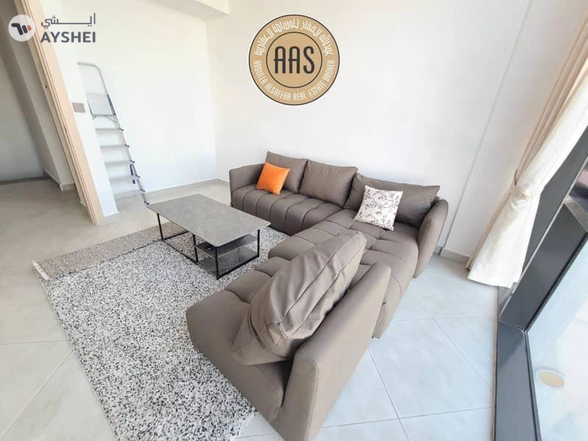 Luxury store room 3bhk 3bathrooms in 130k balcony wardrobes 1parking free-13-13