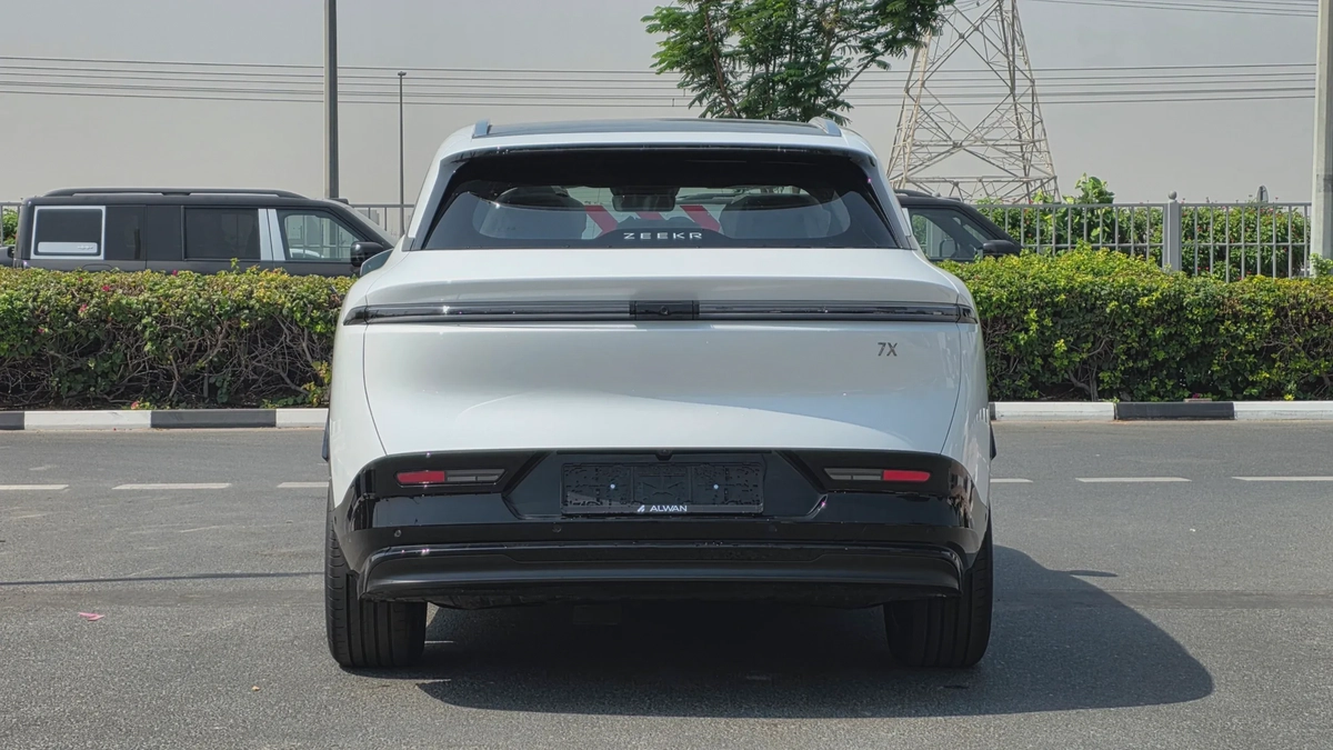 ZEEKR 7X Standard (White)-17-17